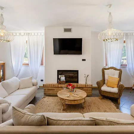 Collevento Vakantiehuis Ponzano di Fermo